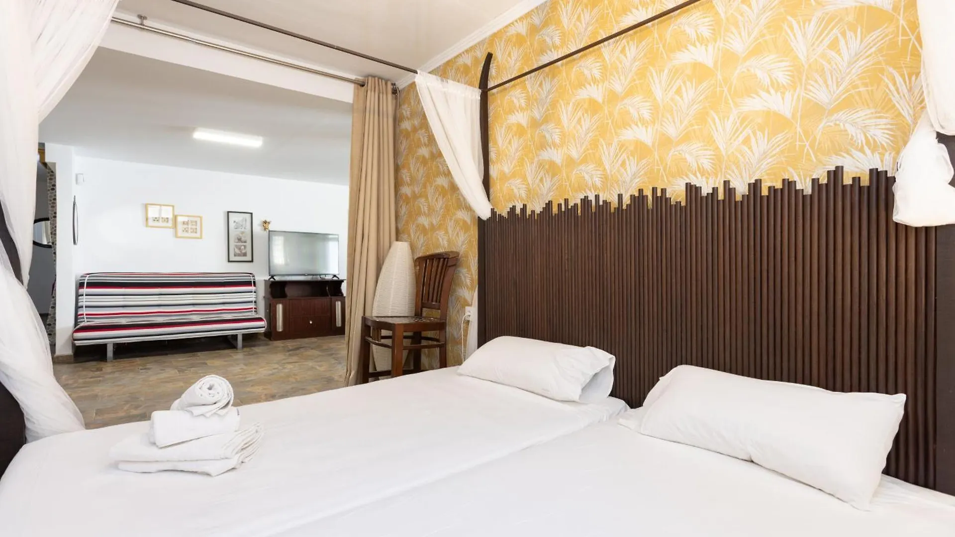 Vivienda Vacacional Tinizara Piscina Y Relax Villa Las Galletas